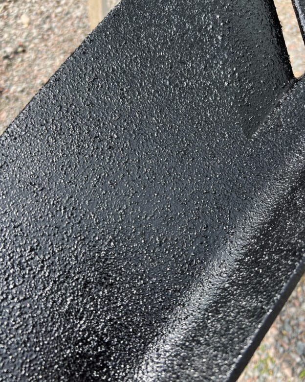 Halkskyddsfärg WB-710 - Polyuretanfärg med halkskydd - vattenbaserad 4 liter