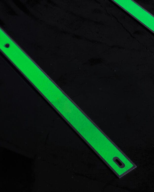 Efterlysande markering GL-445 - Glow in the dark - Aluminium 50mm